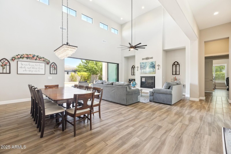 FORMAL LIVING AND DINING