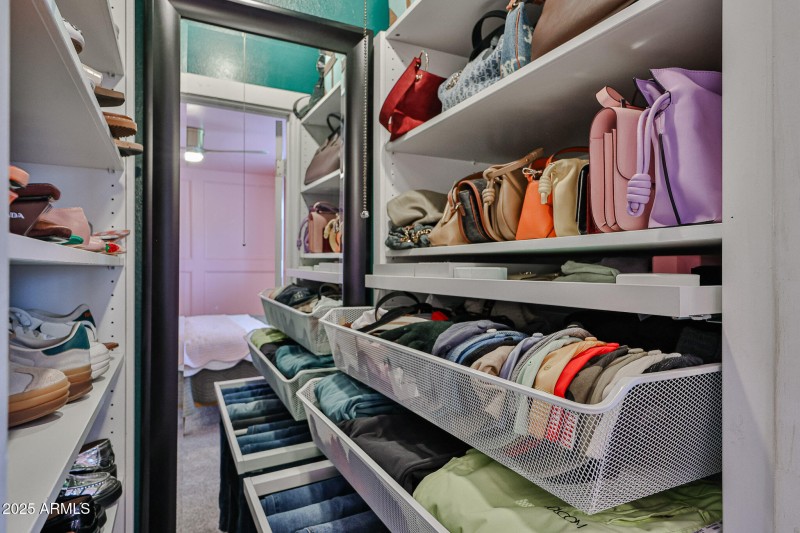Cloest organizer