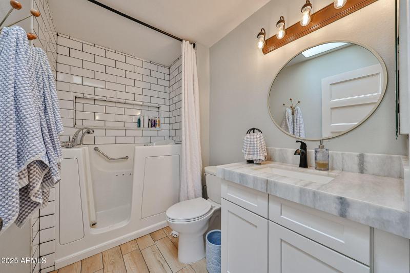 Guest Bath Tub