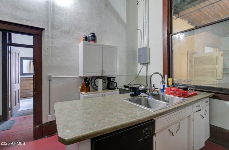 610 N Broad St-15