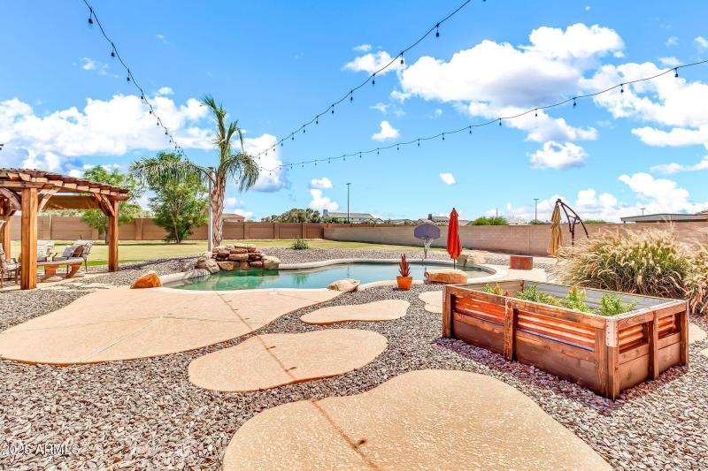 2699 E Claxton Rd-52