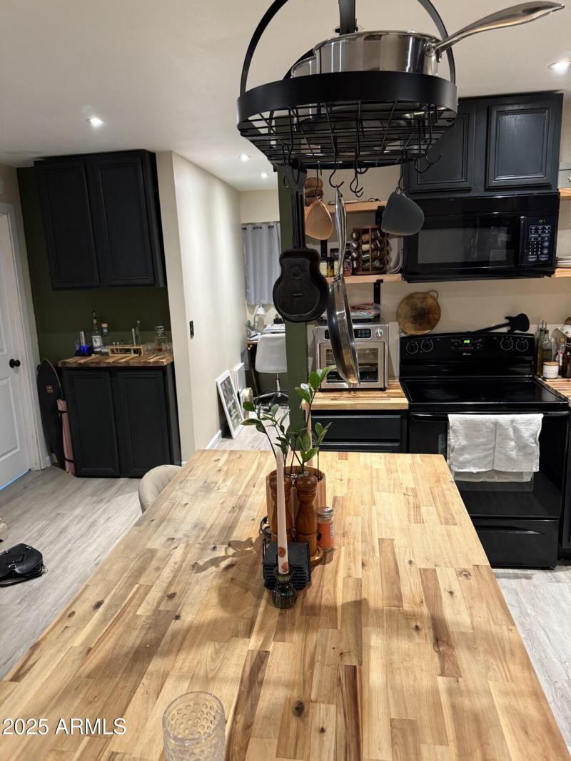 Guest House Kitchen 2