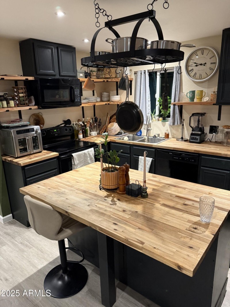 Guest House Kitchen