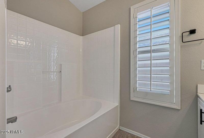 20230213214230879983000000-o