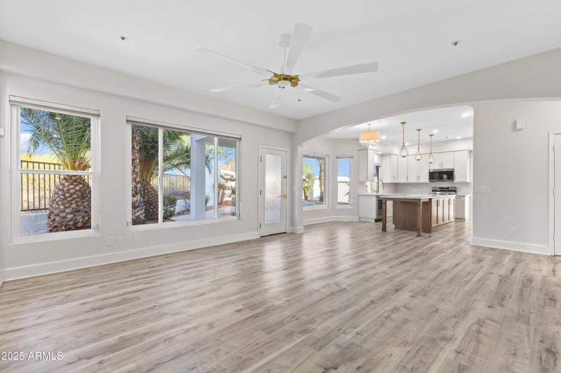 11089 N 130th Pl-25