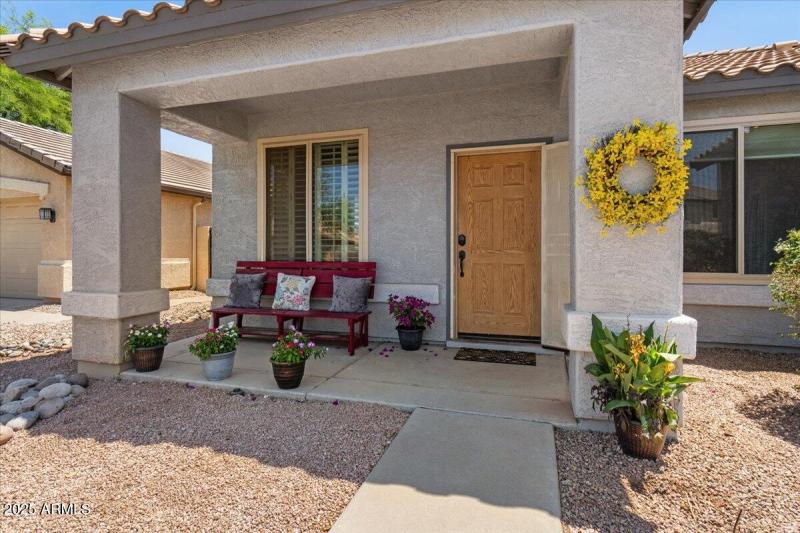 04-Front entry