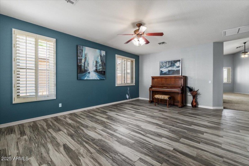 07-Living Room