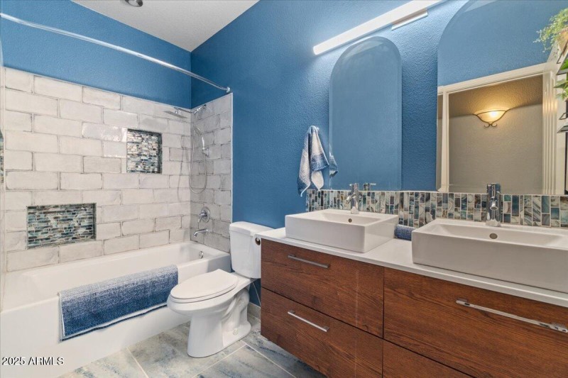 29-Full bath