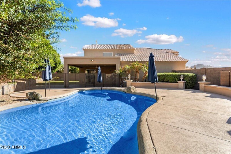 Backyard_Pool
