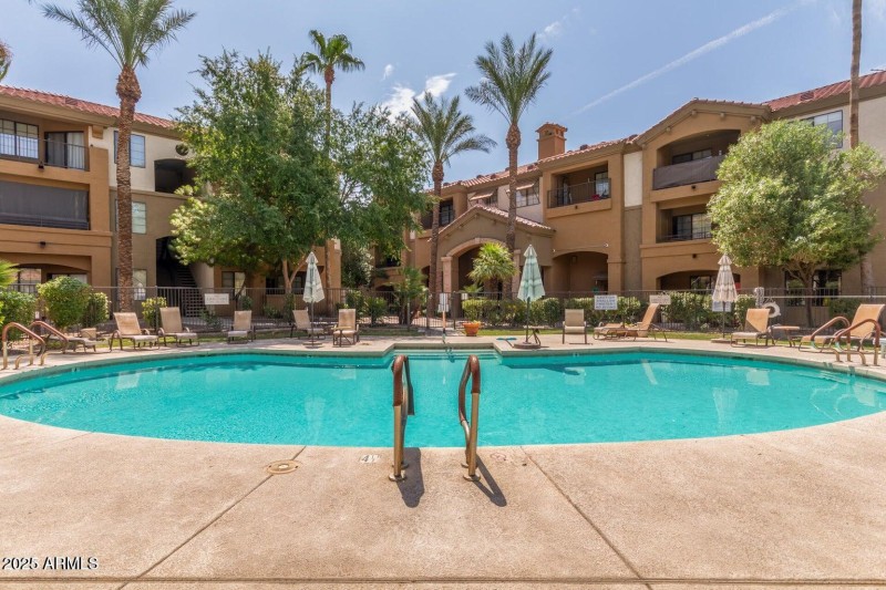 Van Buren Pool 6