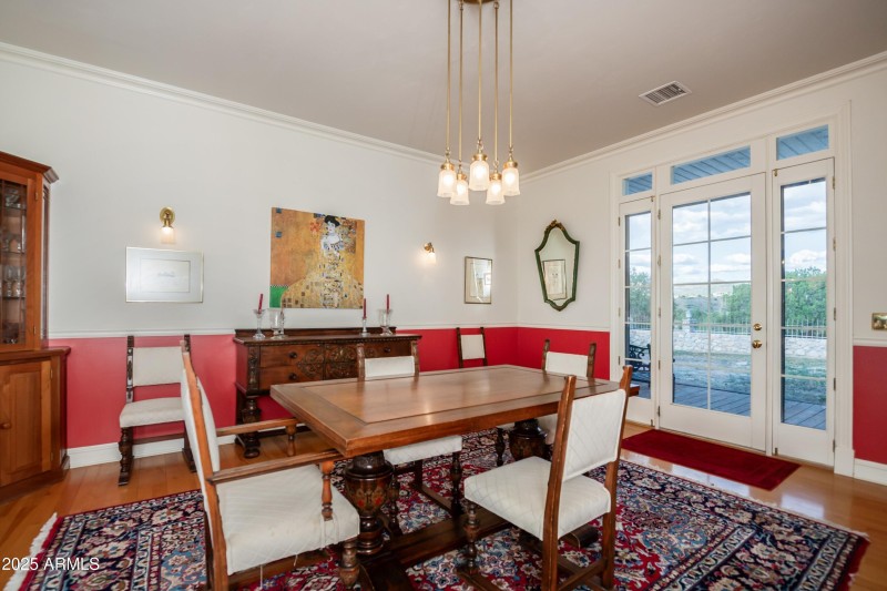 Formal Dining