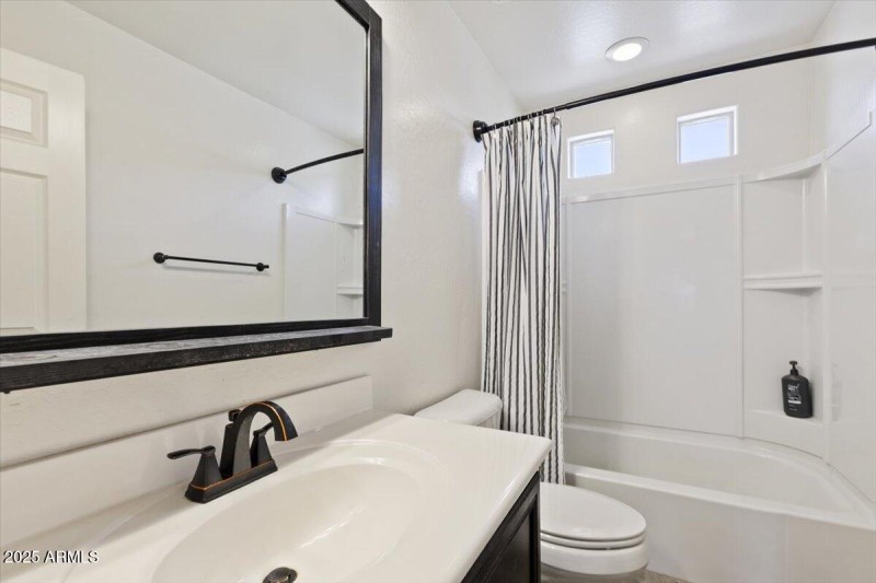 Upstairs full bath