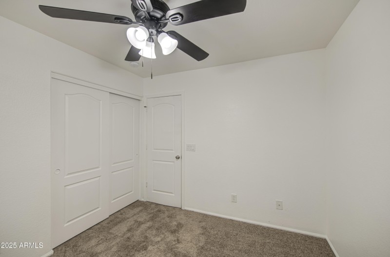 Bedroom 2-pic 2