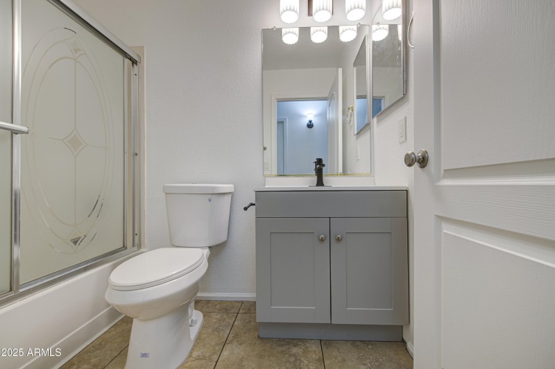 Bathroom 2-pic 1