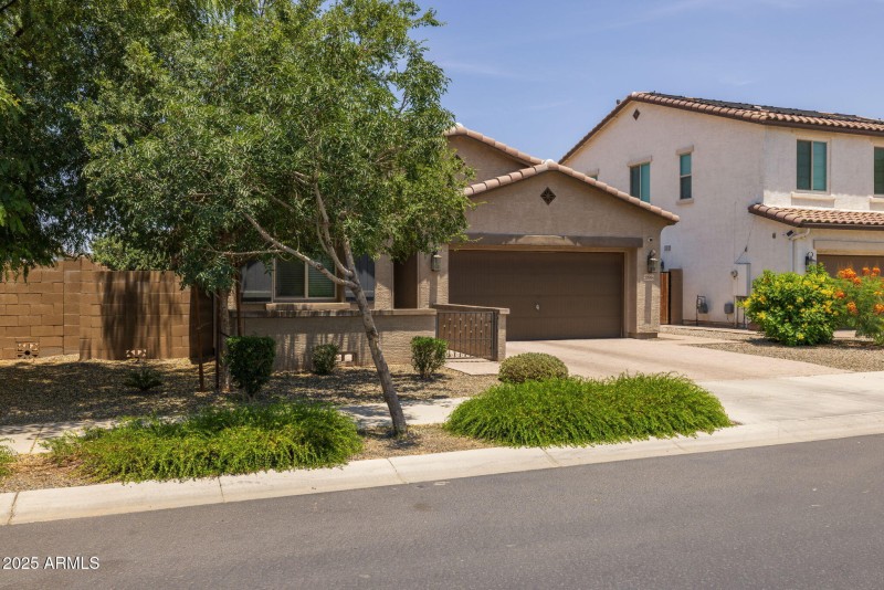 3-web-or-mls-20904 E Swan Dr, Queen Cree