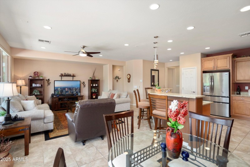 18-Breakfast Nook