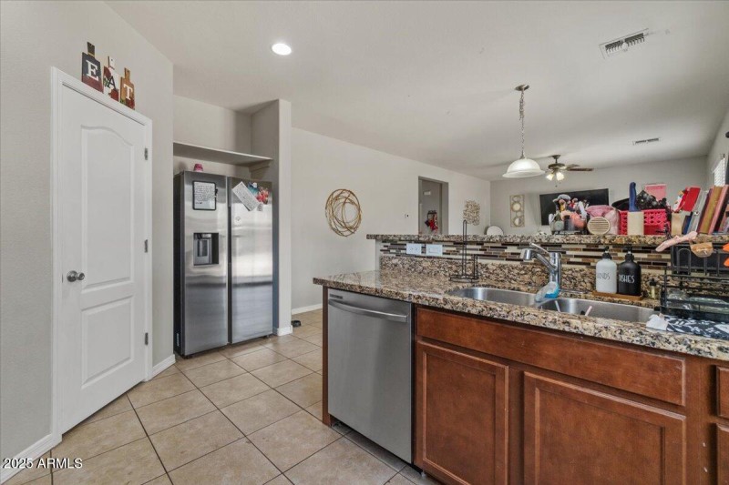15-Kitchen