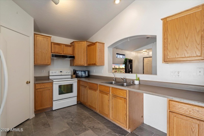 8 Kitchen
