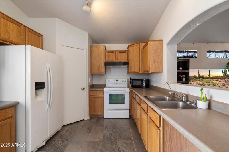 9 Kitchen