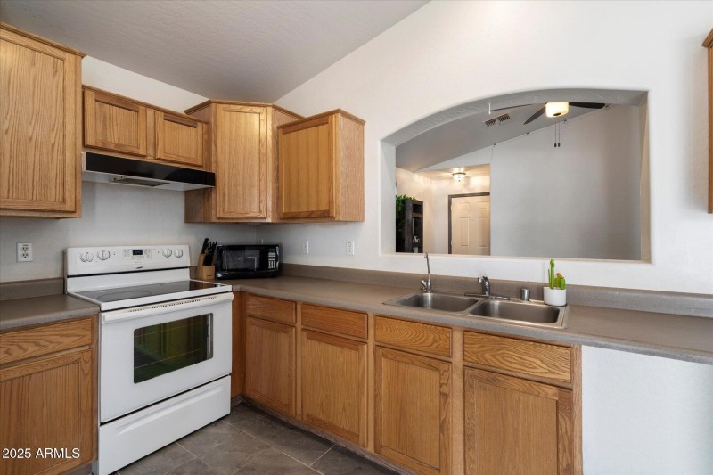 10 Kitchen
