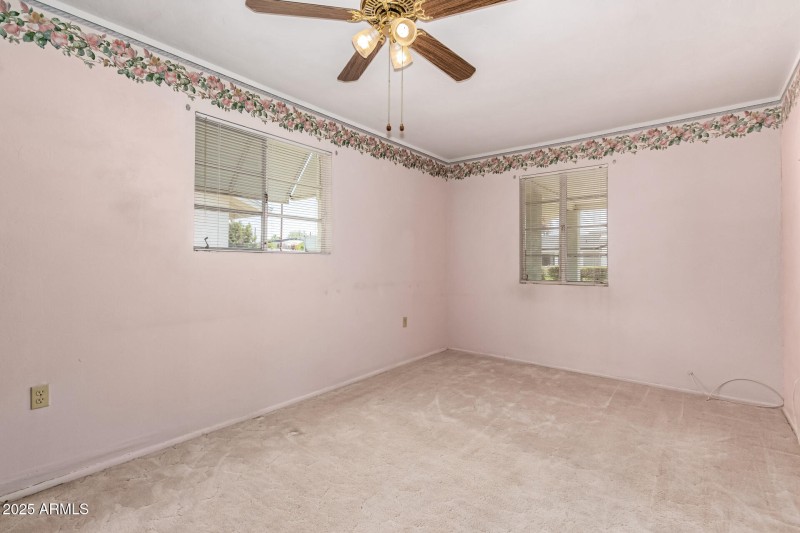 4140 E Glenrosa