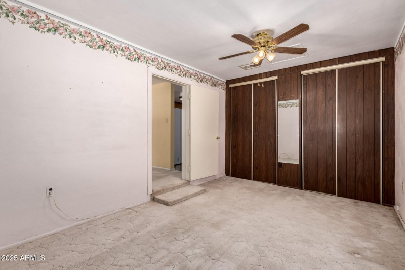4140 E Glenrosa