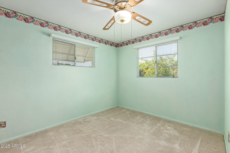 4140 E Glenrosa