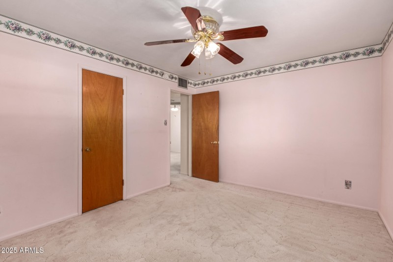 4140 E Glenrosa