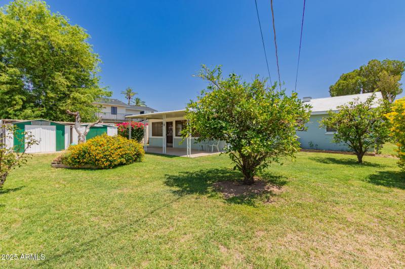 4140 E Glenrosa