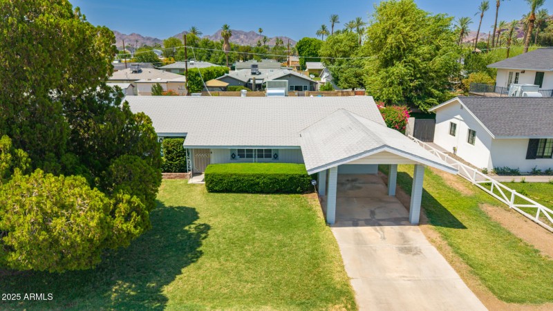4140 E Glenrosa