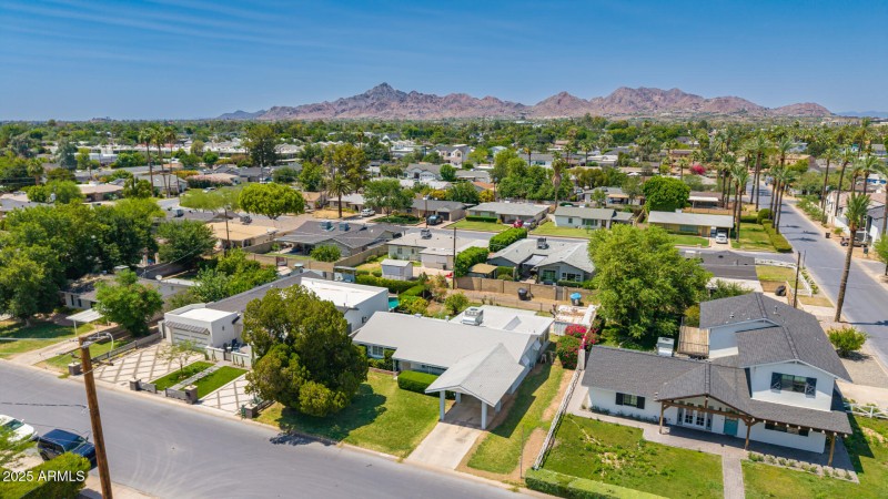 4140 E Glenrosa