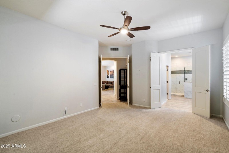 Master Bedroom2