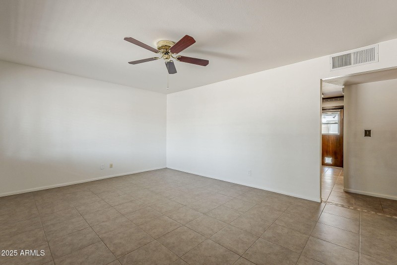 Living Rm. Echo Ln.