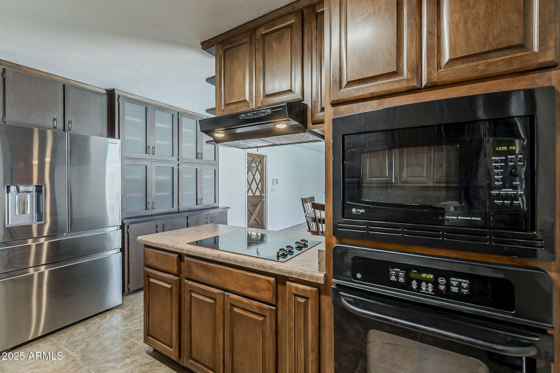 Kitchen Echo Ln.