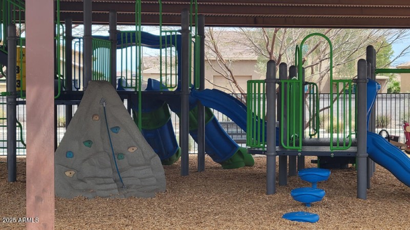Comm Park2
