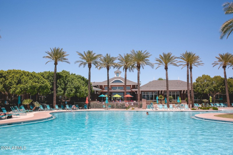 South Lake Park Pool