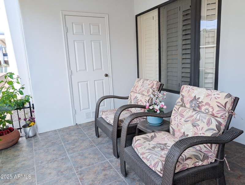 Back Patio 17404 N 99th Ave-051