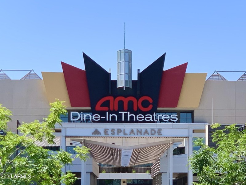 Camelback Esplanade