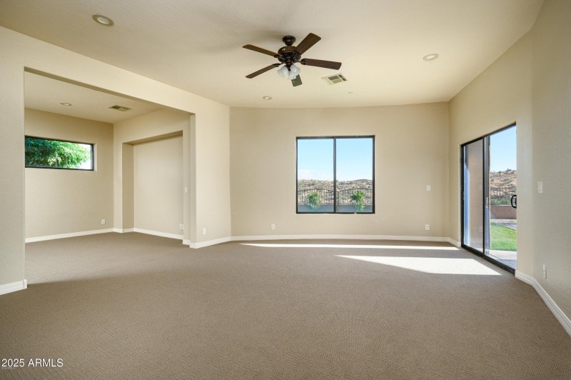 Bonus room/theatre/game room