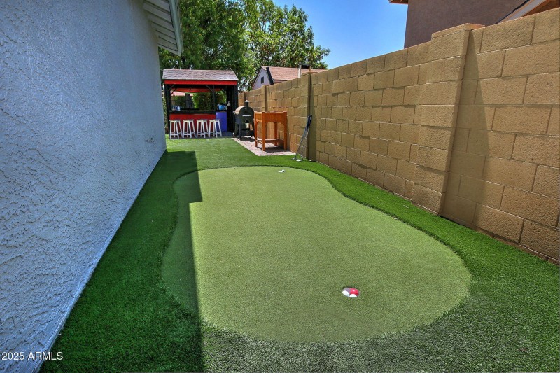 Putting green