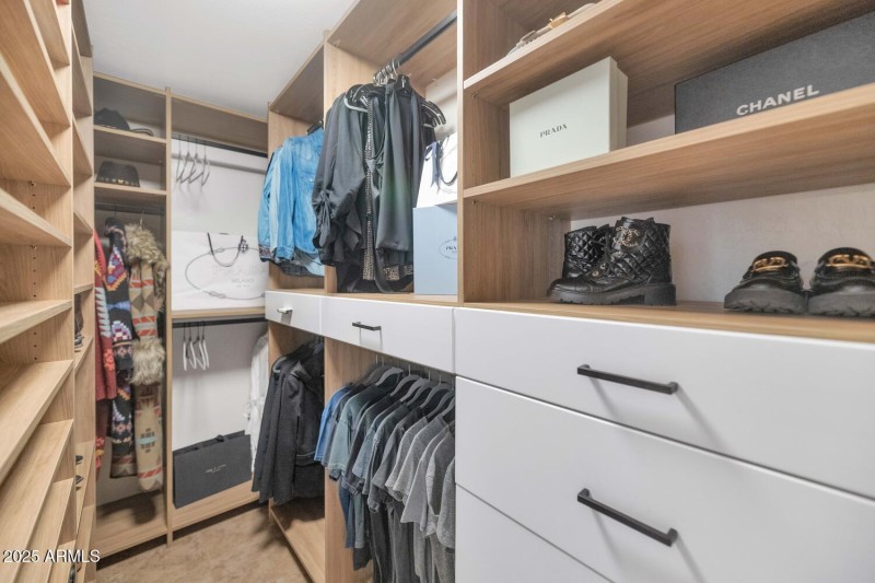 Primary Suite Walk-in Closet
