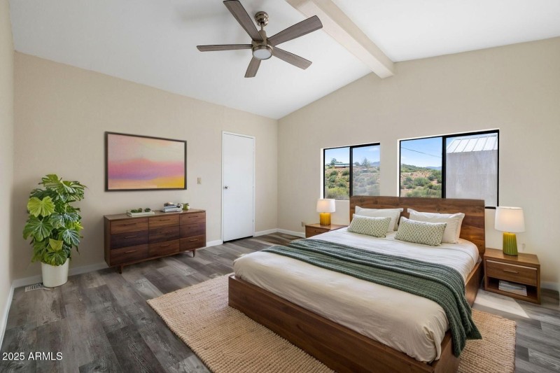 18-Primary-Bedroom-(1) - 2
