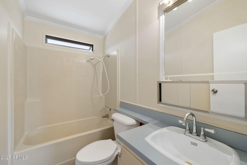 24-Bathroom 2