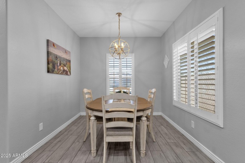 Eat in Kitchen Nook