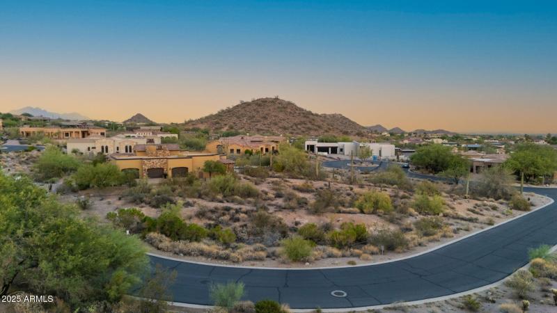 BEAUTIFUL CORNER LOT