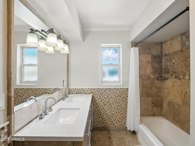 na 67 new hall bath tub 6-25