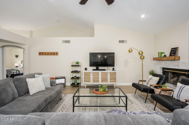 36-web-or-mls-Helena-41