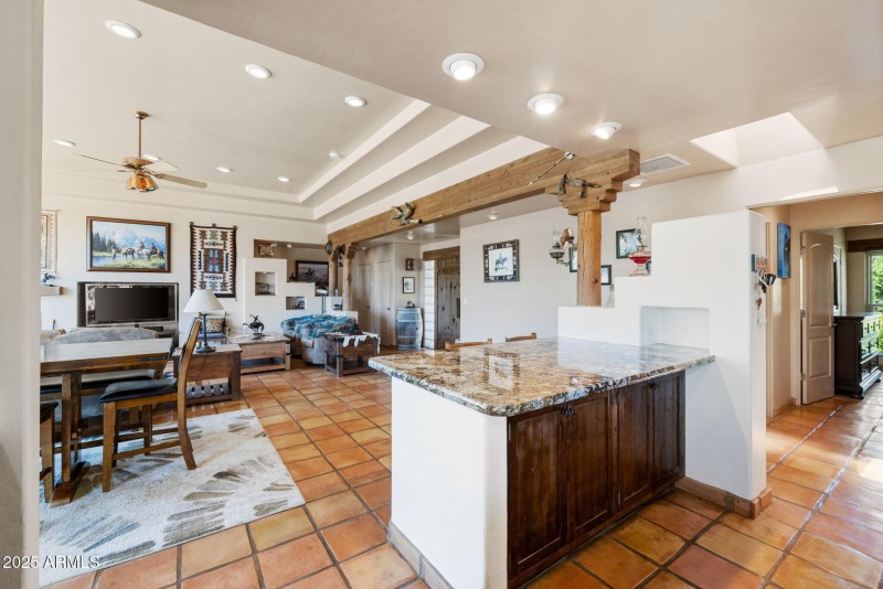 23-Kitchen (3)