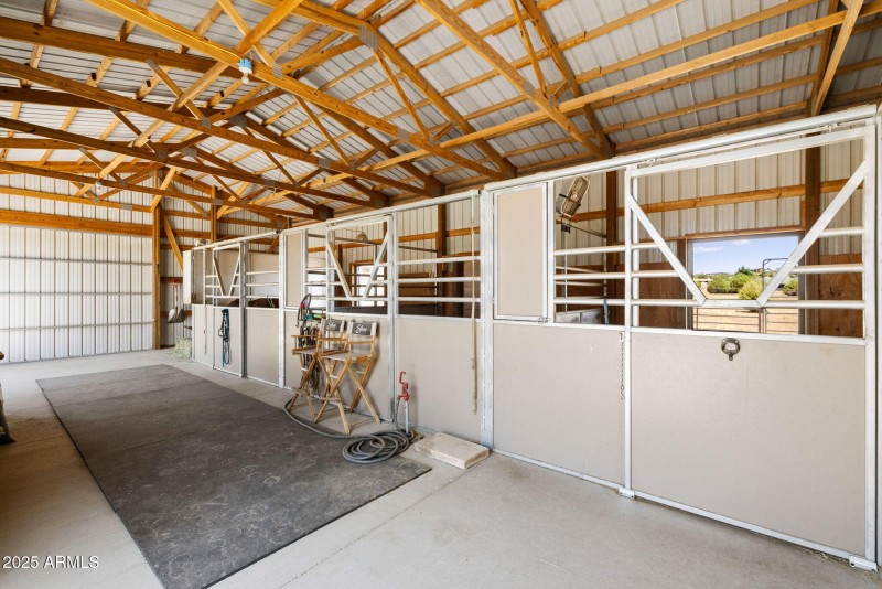 53-Barn (3)