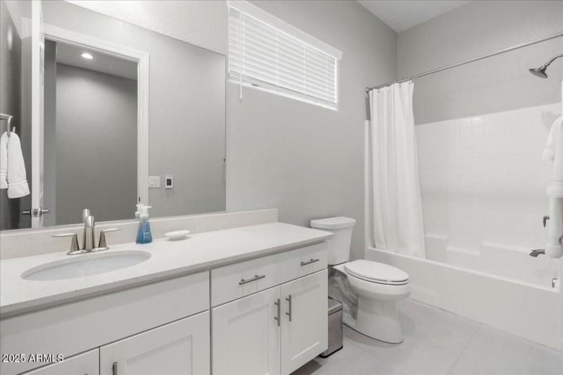 04-Bathroom